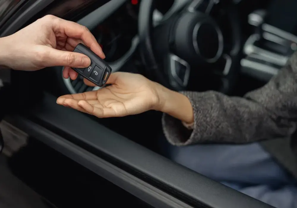 Jak wynegocjować rabat na auto gotówką? Sprawdzone triki!