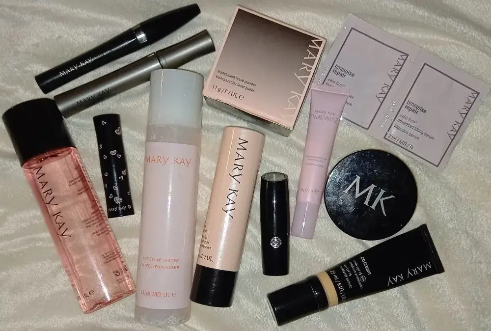 Co warto kupić z Mary Kay? Odkryj skuteczne kosmetyki dla dojrzałej skóry