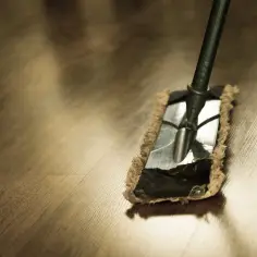 Jaki mop wybrać, aby uniknąć trudnych plam i oszczędzić czas?