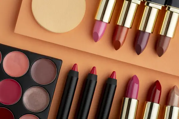 Sephora co warto kupić: odkryj najlepsze produkty, które zachwycają
