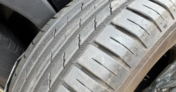 Używane opony: Jak kupić bezpiecznie? Przewodnik krok po kroku