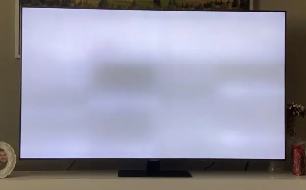 Tani telewizor: Jakie wady ukrywa tania matryca?